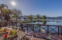 Pecanwood Waterfront Villa Hartbeesport Dam - B&B Hartbeespoort