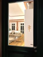 NIRO I Exklusive Residenz - Historischer Ballsaal - B&B Seeheim-Jugenheim