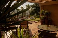 Apartment with Garden View