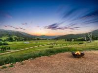 Cinnabar Views - B&B Jamieson