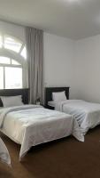 Triple Room with 3 Single Beds A1 - B&B Abu Dhabi