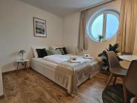 Apartamento de 1 dormitorio con balcón