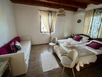 Hármaspuszta Vendégház - Bed and Breakfast Fülöpszállás