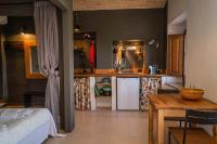 Estudio con vista al océano