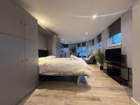 Stunning Studio Flat By CRSL - Bed and Breakfast Coulsdon