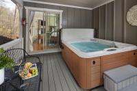 Poplar Cottage Hot Tub Spotless & Quiet - B&B Asheville