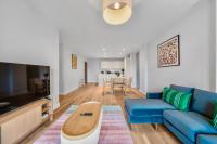 Amity Hirst by Artsy - B&B Raynes Park