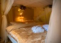 Family Room with Garden View