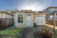Private Entrance Suite Near Deer Lake & Metro - Chambres d’hôtes Burnaby