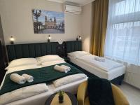 Triple Room with City View