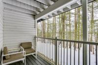 All-Season Lake Wallenpaupack Condo w/ Views - B&B Greentown