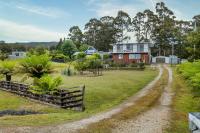 Beach House at Quiet Corner - Bed and Breakfast Adventure Bay