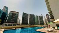 Stunning Canal View 1BR Apartment Burj Khalifa And Dubai Mall 10 Min Walk Ideal for Up to 4 Guests - B&B Dubai