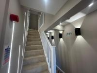 4 Modern NEW Mini Studio Room with Parking, Wi-Fi - B&B Gillingham