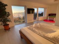 Ferienwohnung Taunuspanorama Eppenhain - B&B Kelkheim