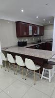 Durban Overport Halaal Accommodation 4S - B&B Durban