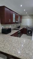 Durban Overport Halaal Accommodation 4S - B&B Durban