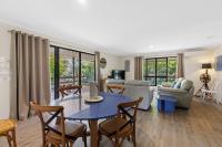 Welcome to Sea Ayre Cottage - B&B Tin Can Bay