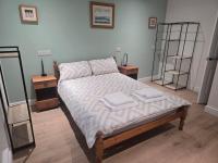 New 4 Bed House Sleeps up to 8 People - B&B Chepstow