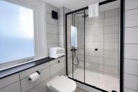 Estudio con cama extragrande