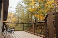 Escape to Villa Serena - with a Hidden Speakeasy - B&B Dahlonega