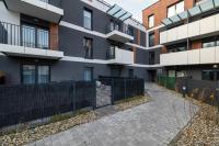 Elegant Apartment Katowice with Parking & AC by Noclegi Renters - Chambres d’hôtes Katowice