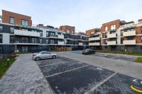 Elegant Apartment Katowice with Parking & AC by Noclegi Renters - Chambres d'hôtes Katowice