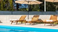 Modern villa Eva with pool and 2 bedrooms in Tar - Bed and Breakfast Frata