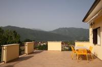 TERRAZZA PANORMICA PICINISCO, 3 CAMERE, 2 BAGNI CASA VACANZE COLLEPOSTA uno - B&B San Pietro