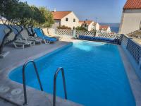 Estudio Económico con terraza