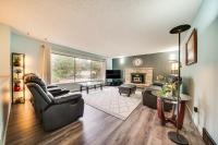 12 Mi to Dtwn Seattle! Spacious Home with Backyard - B&B Burien