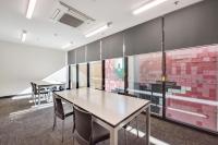 Winter CBD retreat,Fireplace,Free secure parking, Balcony, NETFLIX, FREE WIFI, Walk to Rundle St, UniAdelaide, Casino, Pubs, Cafes - Chambres d'hôtes Adélaïde