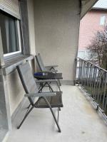 Apartment Lali Peseux, Neuchatel - 1 BR lake and Alps view - B&B Neuchâtel