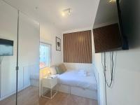 Retiro Residence Jade - Bed and Breakfast Madrid