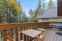 2BR w Hot Tub & Sauna Walk to Village & Gondola - Ferienwohnung Mammoth Lakes