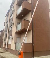 Teja- new apartment for 4 person with free parking space - B&B Belgrade