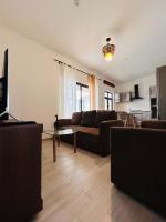 Apt with Pool & Gym, Minutes to Beach & Shops - GBHB4 - B&B Grand Baie