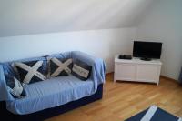 Maritim eingerichtete Fewo mit Balkon, 2 Fernsehern - B&B Ostseebad Kühlungsborn