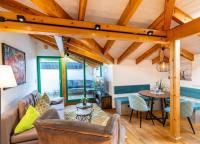 Gemütl. Fewo mit Dachterrasse, WLAN, kostenl. Stellplatz - Adults Only! - B&B Heringsdorf