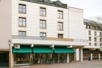 Stylish Old Town Apartment with Free Parking and a Balcony near the Cathedral - B&B Augusta