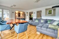 Große Wohnung am Wald mit Aussicht, Sauna, Kaminofen, Grill - B&B Triberg