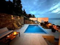 Preciosa casa con piscina desbordante y vistas al mar - Chambres d'hôtes Roses