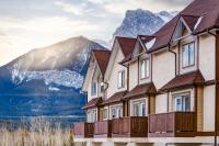 Cozy Mountain View Condo Close to DT Canmore - Bed and Breakfast Canmore