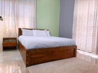 Spacious apartment in muyenga via kiwafu road - Chambres d’hôtes Kampala