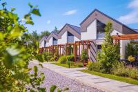 Baltic Natur Park - Resort Wypoczynkowy w harmonii z naturą - Komfortowy Domek z 2 sypialniami - GRZANY BASEN- Atrakcje dla dzieci MINI ZOO Z ALPAKAMI - Chambres d'hôtes Niechorze