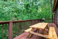 Mountain Whispers Cabin - Location, HotTub, Firepit, Infinity Games, 6 mins to Parkway & Dollywood! - B&B Sevierville