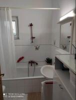 House for 5 people 10 min from Mill of Elves - B&B Karyés