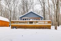 Wooded Country Home with Spacious Deck in Farwell! - B&B Farwell