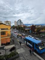Apartaestudio con vista a AV Santander Manizales - Chambres d'hôtes Manizales