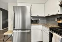 Clearview Comfort- 3BR near Airport! - B&B Medford